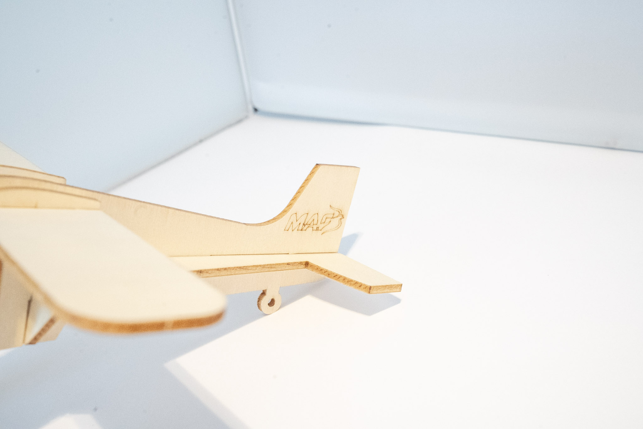 MAF-vliegtuig van hout - Image 3